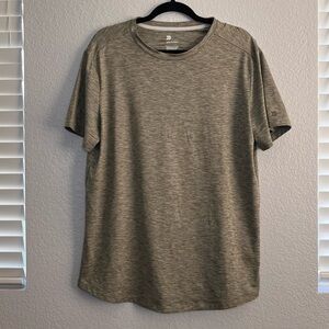 Men’s All in Motion short sleeve soft stretch Shirt Size Large Army Green